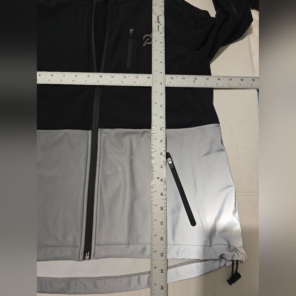 Peloton Reflective Active Jacket Size Large In Black - Picture 8 of 10